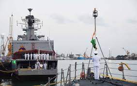 आईएनएस गोमती को मुंबई में नौसेना गोदी में सेवामुक्त किया गया