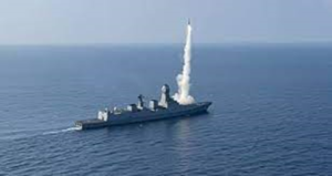 भारतीय नौसेना ने सफलतापूर्वक विस्तारित रेंज ब्रह्मोस भूमि हमले मिसाइल का परीक्षण किया