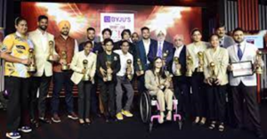नीरज चोपड़ा और मीराबाई चानू ने 2022 स्पोर्टस्टार एसेस अवार्ड्स में 'स्पोर्टस्टार ऑफ द ईयर' पुरस्कार जीता