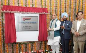 रक्षा मंत्री राजनाथ सिंह ने चंडीगढ़ विश्वविद्यालय में कल्पना चावला अनुसंधान केंद्र का उद्घाटन किया