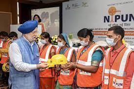 केंद्रीय मंत्री हरदीप सिंह पुरी ने निर्माण श्रमिकों के कौशल विकास को बढ़ावा देने के लिए NIPUN की शुरुआत की