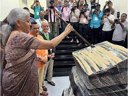 निर्मला सीतारमण ने गोवा में राष्ट्रीय सीमा शुल्क और जीएसटी संग्रहालय का उद्घाटन किया