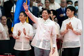 फर्डिनेंड मार्कोस जूनियर ने फिलीपीन के राष्ट्रपति के रूप में शपथ ली