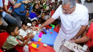 केरल के मुख्यमंत्री ने आंगनवाड़ी बच्चों के लिए अंडे और दूध योजना शुरू की