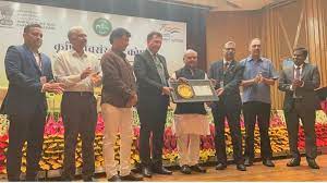 केंद्रीय कृषि मंत्री द्वारा प्रदान किए गए कृषि इंफ्रा फंड पुरस्कार