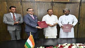 ओमान में लॉन्च होगा भारत का रुपे डेबिट कार्ड